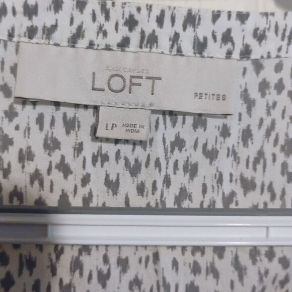 LOFT Multicolored Ruffled Blouse with Rounded Neckline - Picture 7 of 11